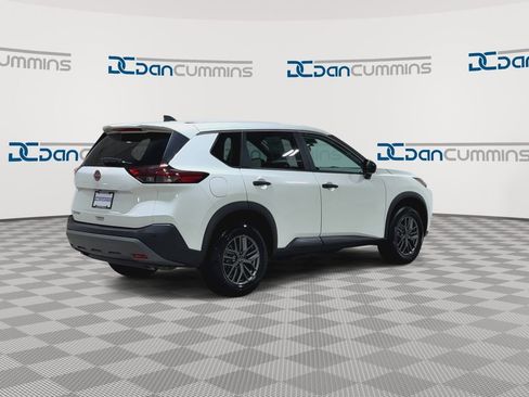 Used 2023 Nissan Rogue S FWD image 9