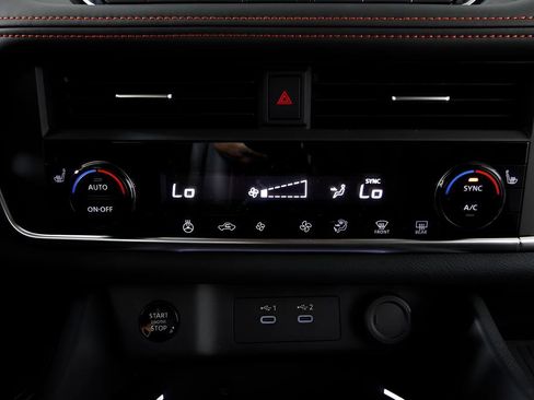 Used 2025 Nissan Rogue SV w/ Rock Creek Premium Package image 27