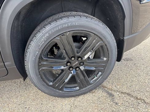 New 2026 GMC Acadia Elevation w/ Black Edition AWD/4WD image 13
