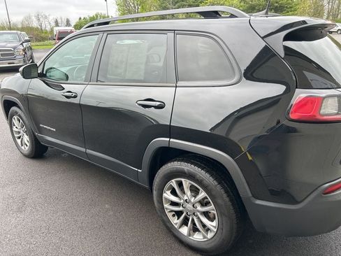 Used 2022 Jeep Cherokee Latitude Lux AWD/4WD image 4