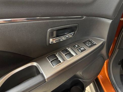 Used 2020 Mitsubishi Outlander Sport SE FWD image 7