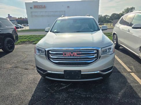 Used 2017 GMC Acadia SLT AWD/4WD image 1