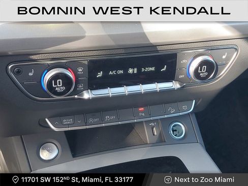 Used 2024 Audi Q5 2.0T Premium w/ Summer of Audi Package image 28