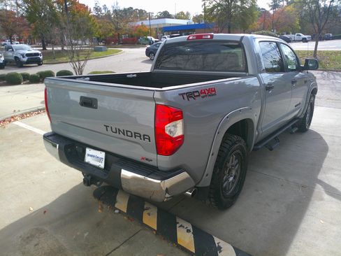 Used 2019 Toyota Tundra SR5 image 12