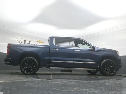 Used 2022 Chevrolet Silverado 1500 High Country AWD/4WD image 52