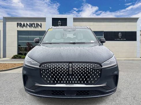 New 2026 Lincoln Aviator Black Label w/ Dynamic Handling Package AWD/4WD image 2
