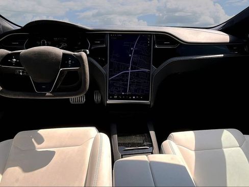Used 2019 Tesla Model S Performance AWD/4WD image 7