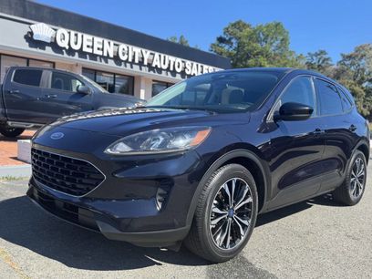 Used 2021 Ford Escape SE w/ SE Sport Appearance Package