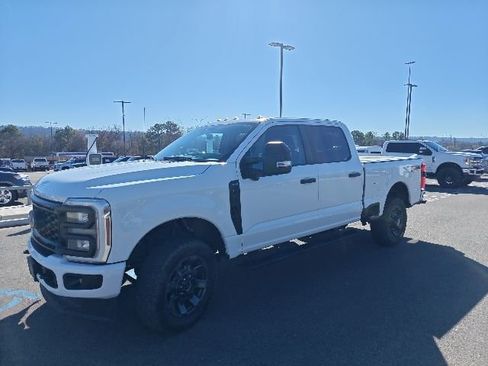 Used 2024 Ford F250 XL w/ STX Appearance Package image 6