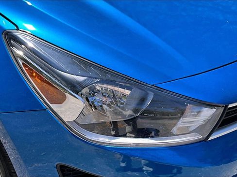 Used 2023 Kia Rio S image 31