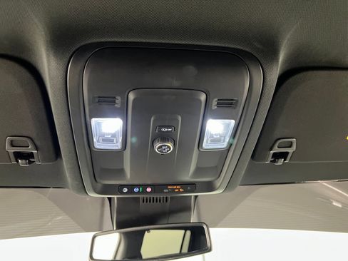 Used 2025 Chevrolet Suburban Z71 AWD/4WD image 72