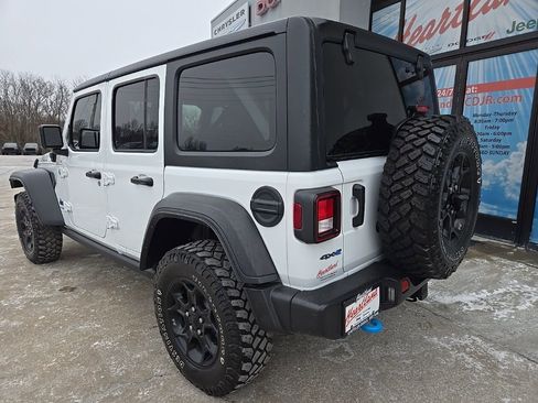 Used 2023 Jeep Wrangler Unlimited AWD/4WD image 7