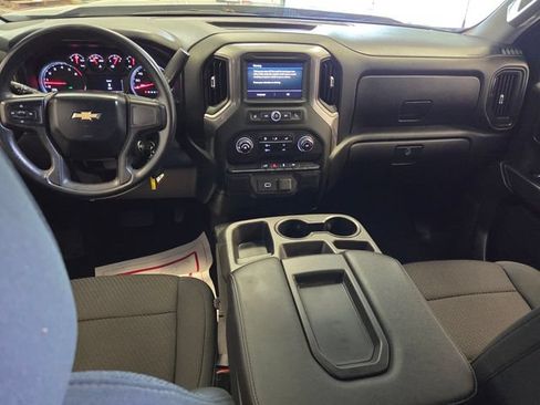 Used 2020 Chevrolet Silverado 1500 Custom w/ Custom Value Package RWD image 8