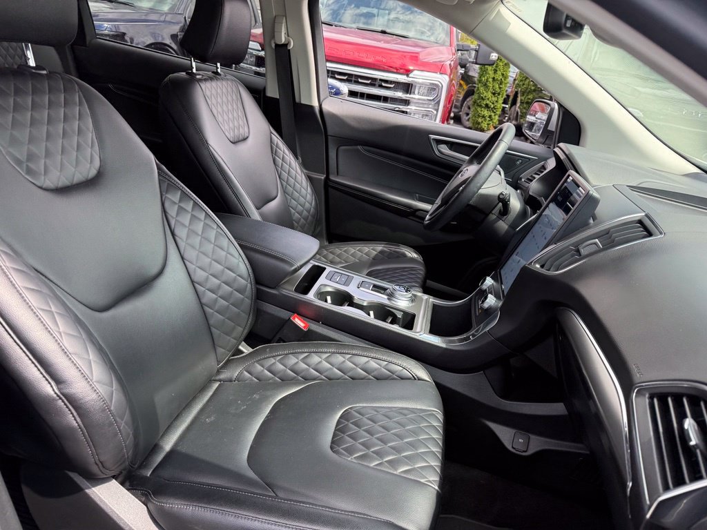 Certified 2024 Ford Edge Titanium AWD/4WD image 13