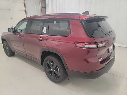 New 2025 Jeep Grand Cherokee L Limited w/ Luxury Tech Group II image 3