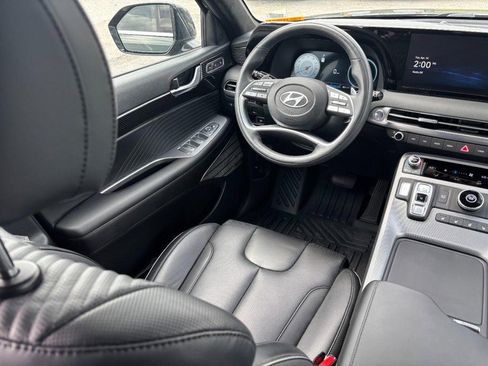 Used 2025 Hyundai Palisade Calligraphy FWD image 14