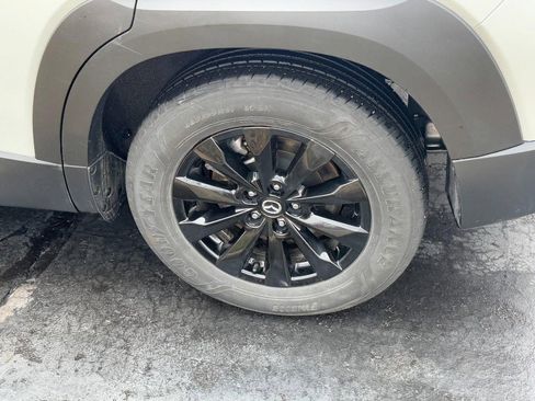 Used 2025 MAZDA CX-50 AWD 2.5 S w/ Premium Package image 5