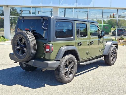 Used 2022 Jeep Wrangler Unlimited Sport AWD/4WD image 9