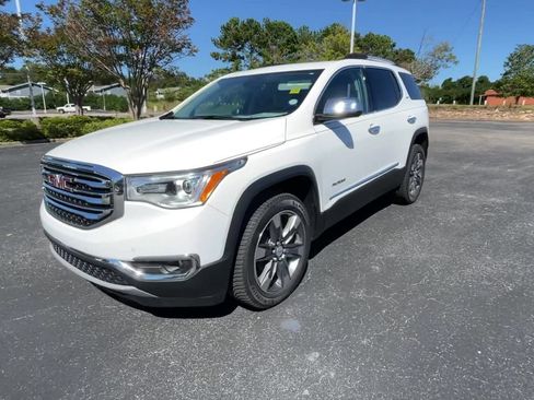 Used 2019 GMC Acadia SLT w/ LPO, Floor Liner Package FWD image 4