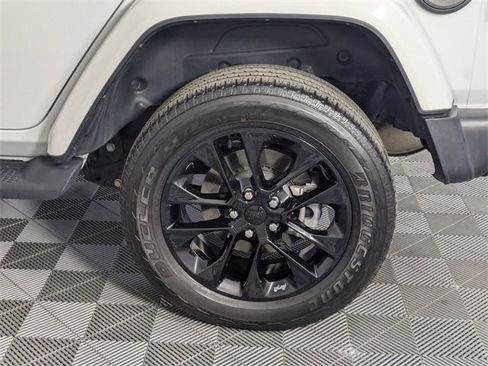 Used 2021 Jeep Wrangler Unlimited Sahara w/ Dual Top Group image 7