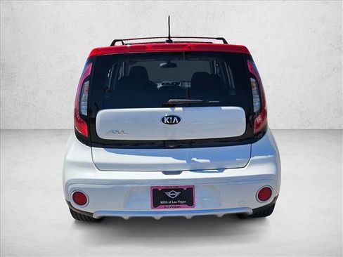 Used 2018 Kia Soul + FWD image 7