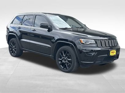 Used 2020 Jeep Grand Cherokee Altitude
