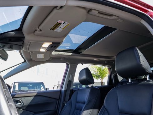 Used 2023 Nissan Rogue Platinum w/ Platinum Premium Package image 19