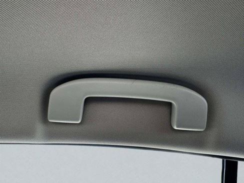 Used 2023 Nissan Altima 2.5 SR FWD image 38
