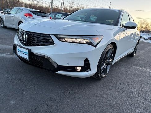 Used 2023 Acura Integra A-Spec image 3