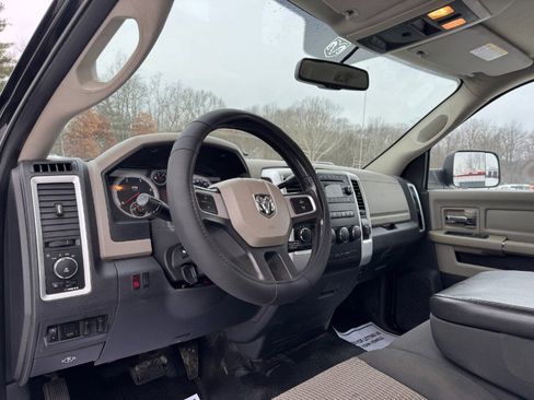Used 2011 RAM 2500 SLT w/ Popular Equipment Group image 14