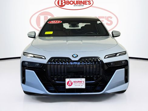 Used 2023 BMW 760i xDrive AWD/4WD image 7