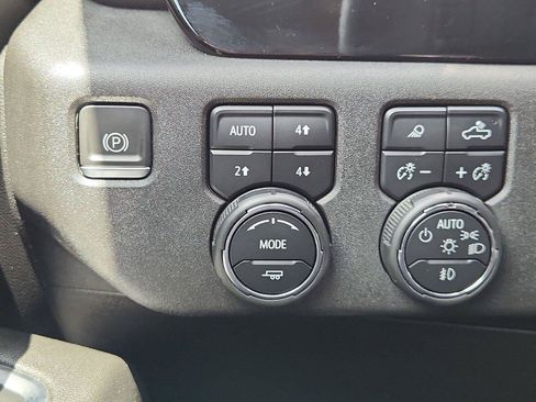 Used 2023 Chevrolet Silverado 1500 RST w/ Texas Edition Plus AWD/4WD image 18