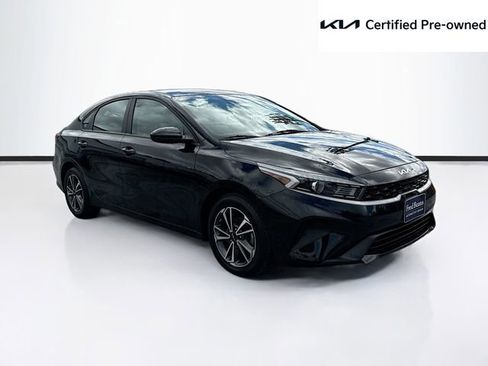 Certified 2023 Kia Forte LXS image 1