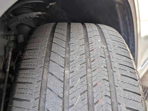 Used 2024 Volkswagen Atlas SEL Premium R-Line AWD/4WD image 37