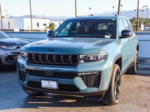 New 2026 Jeep Grand Cherokee Limited AWD/4WD image 4