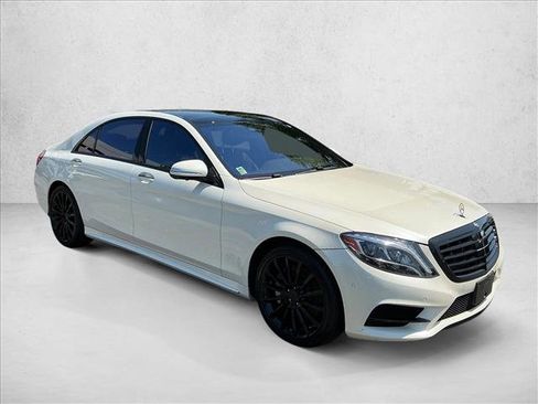 Used 2016 Mercedes-Benz S 550 4MATIC Sedan image 3