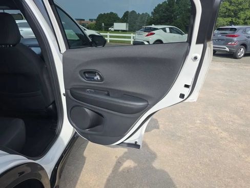 Used 2021 Honda HR-V Sport image 41