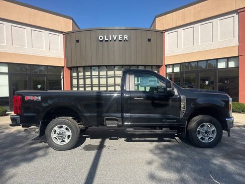 New 2025 Ford F350 XLT w/ FX4 Off-Road Package image 8