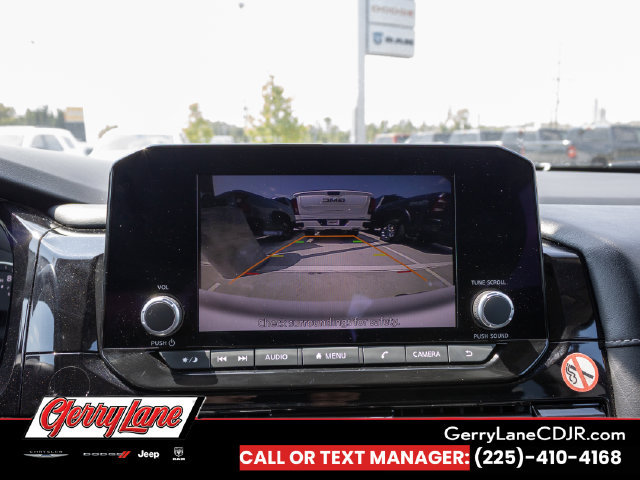 Used 2025 Nissan Pathfinder SV FWD image 10