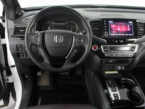 Used 2023 Honda Ridgeline Black Edition image 12