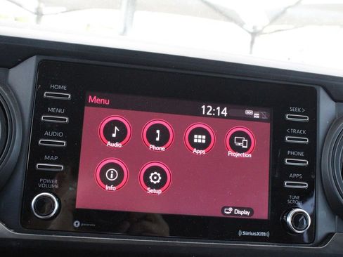 Used 2020 Toyota Tacoma SR AWD/4WD image 35