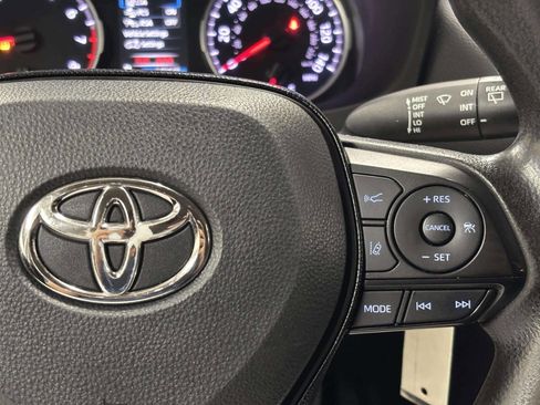 Used 2021 Toyota RAV4 LE FWD image 29