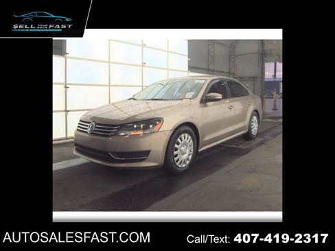 Used 2015 Volkswagen Passat 1.8T S image 1