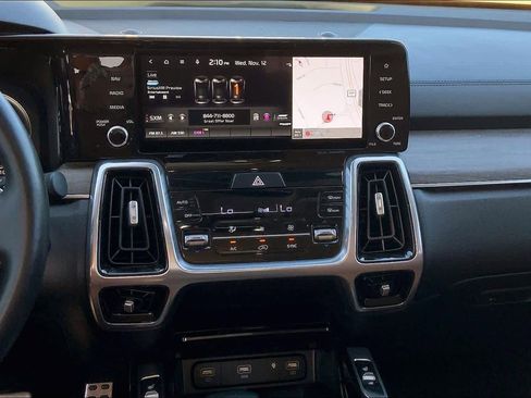 Used 2022 Kia Sorento SX Prestige w/ Rust Color Package image 6