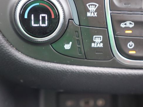 Used 2024 Chevrolet Equinox LT w/ LPO, Floor Liner Package FWD image 25