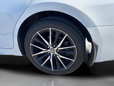 Used 2024 Toyota Camry SE image 44