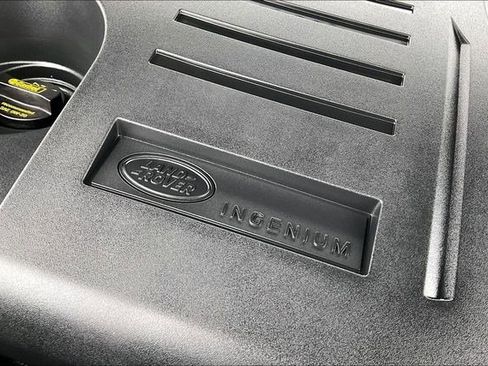 Used 2025 Land Rover Range Rover Sport SE image 39