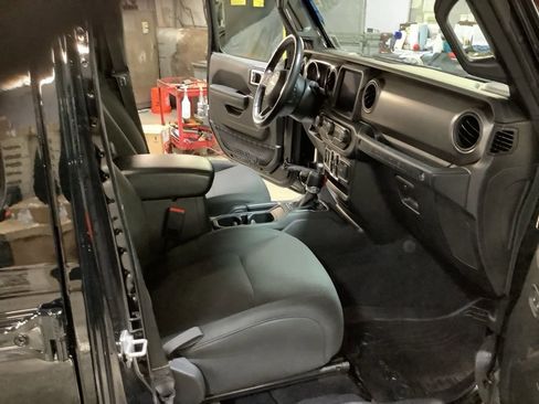 Certified 2022 Jeep Wrangler Unlimited Sport image 21