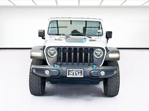 Used 2022 Jeep Wrangler Unlimited Rubicon 4xe AWD/4WD image 2