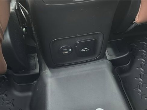 Used 2024 Ford Bronco Sport Badlands w/ Premium Package image 8